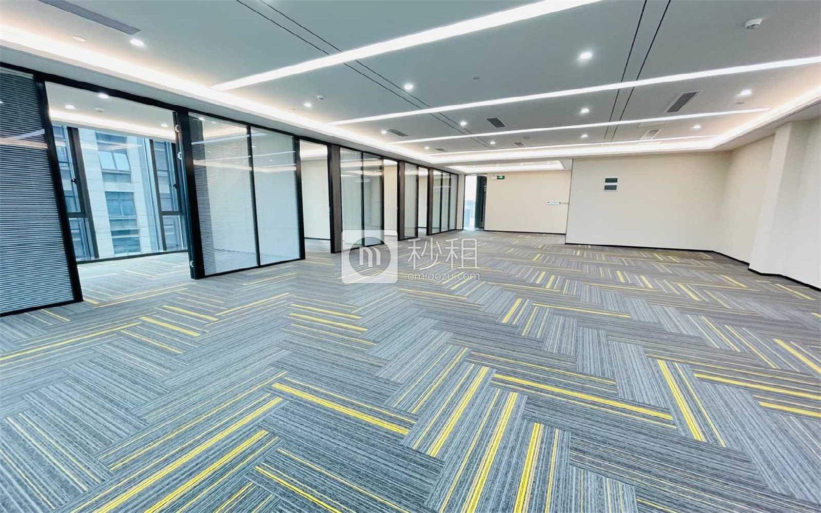 北邮科技大厦写字楼出租563平米精装办公室88元/m².月