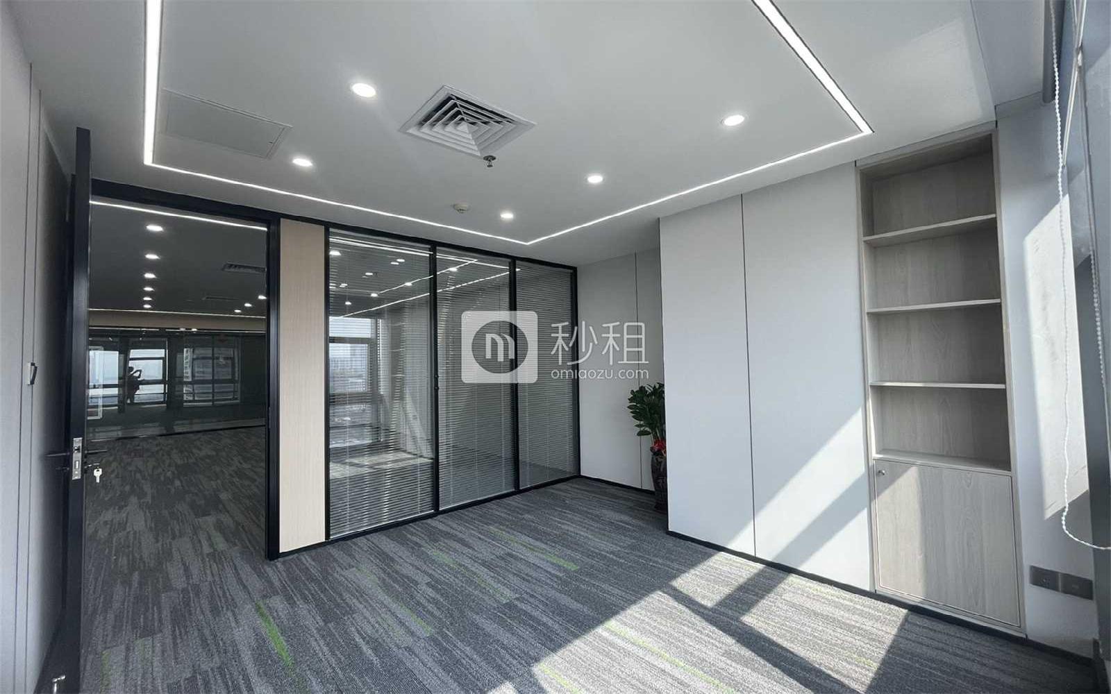 金运世纪大厦写字楼出租262平米精装办公室136元/m².月