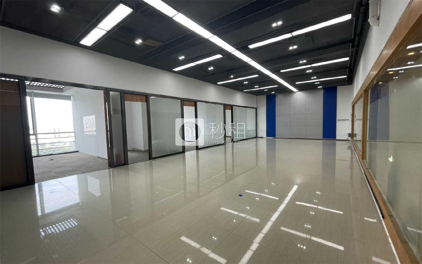 星河WORLD（二期）写字楼出租488平米精装办公室100元/m².月