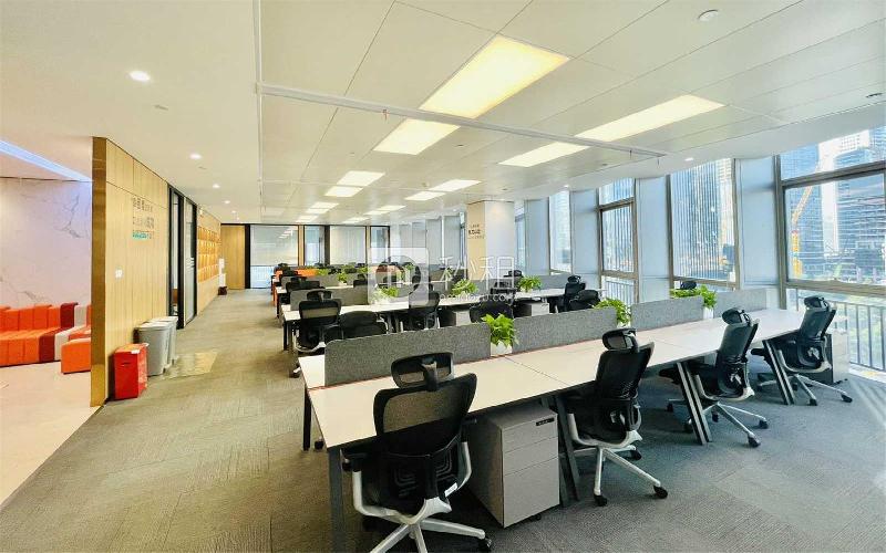 阿里中心写字楼出租392.88平米精装办公室240元/m².月