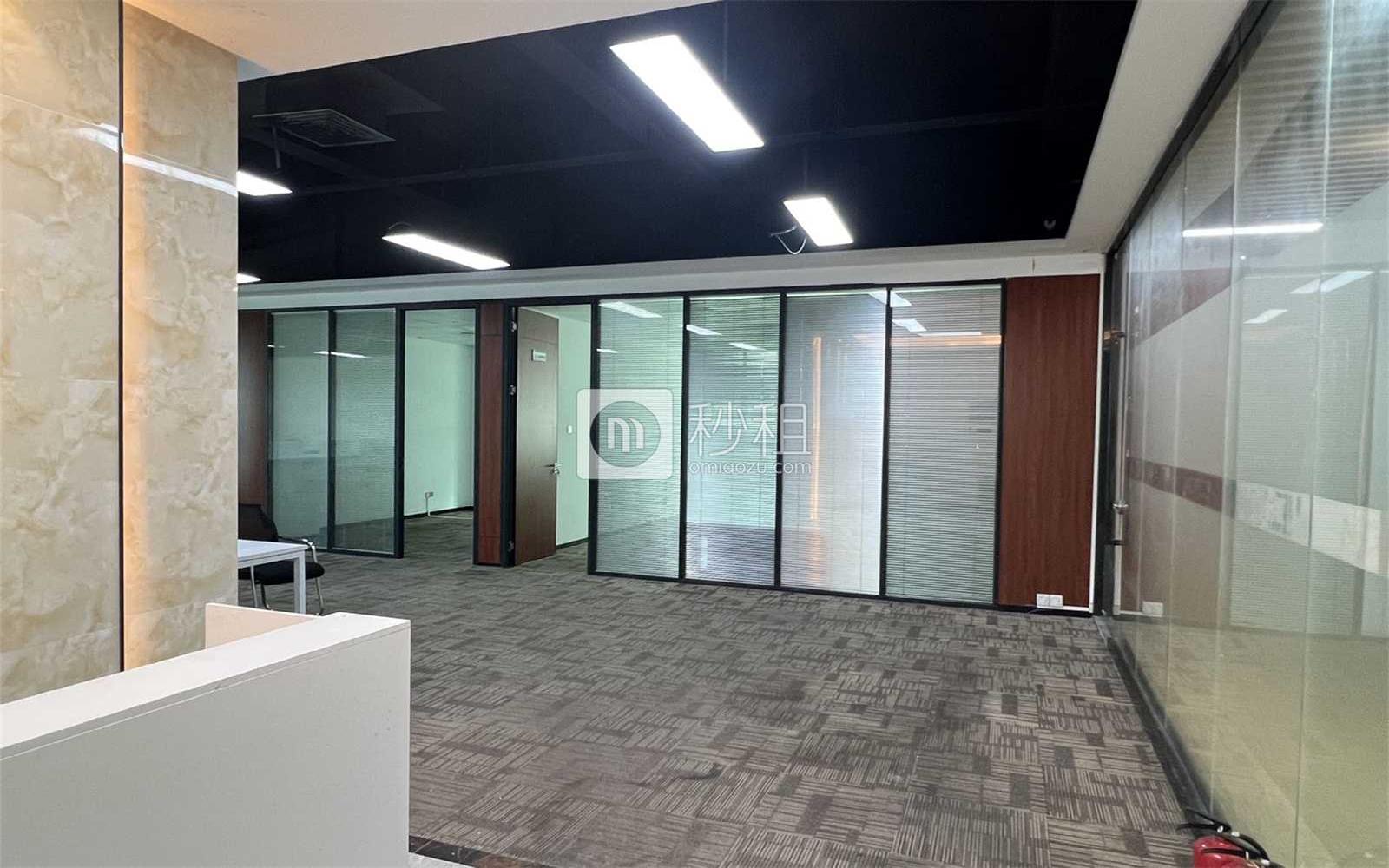 南山云谷创新产业园（一期）写字楼出租537平米精装办公室55元/m².月