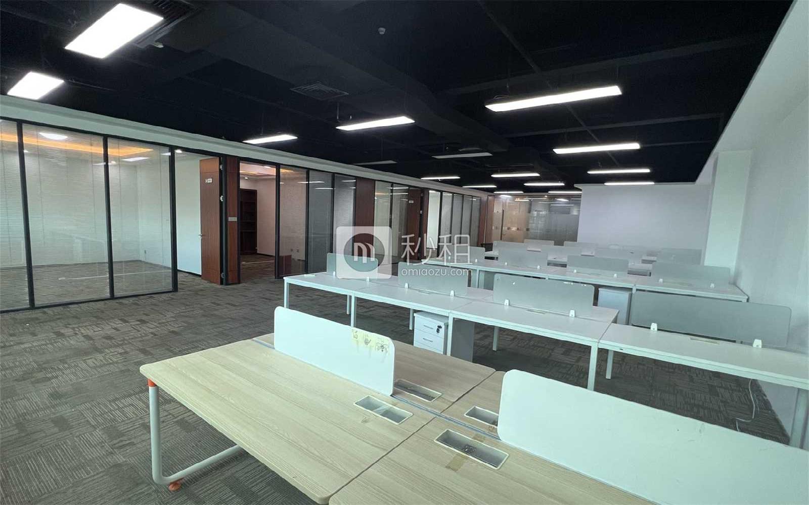 南山云谷创新产业园（一期）写字楼出租537平米精装办公室55元/m².月
