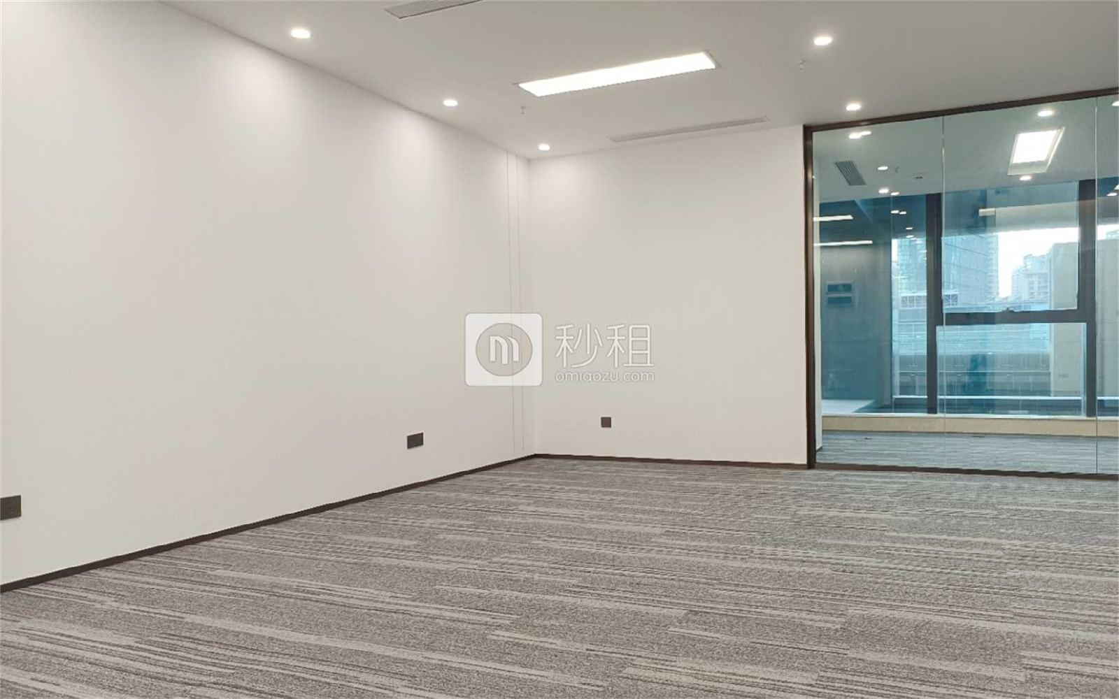 中铁南方总部大厦写字楼出租210.90平米精装办公室118元/m².月
