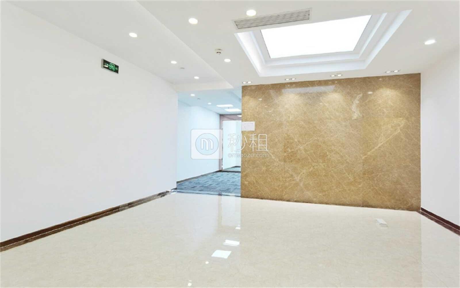 中铁南方总部大厦写字楼出租446.25平米精装办公室138元/m².月
