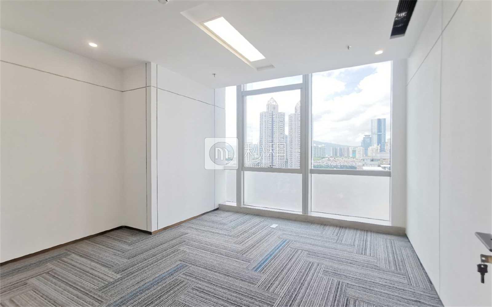 大中华国际金融中心写字楼出租119.8平米精装办公室128元/m².月