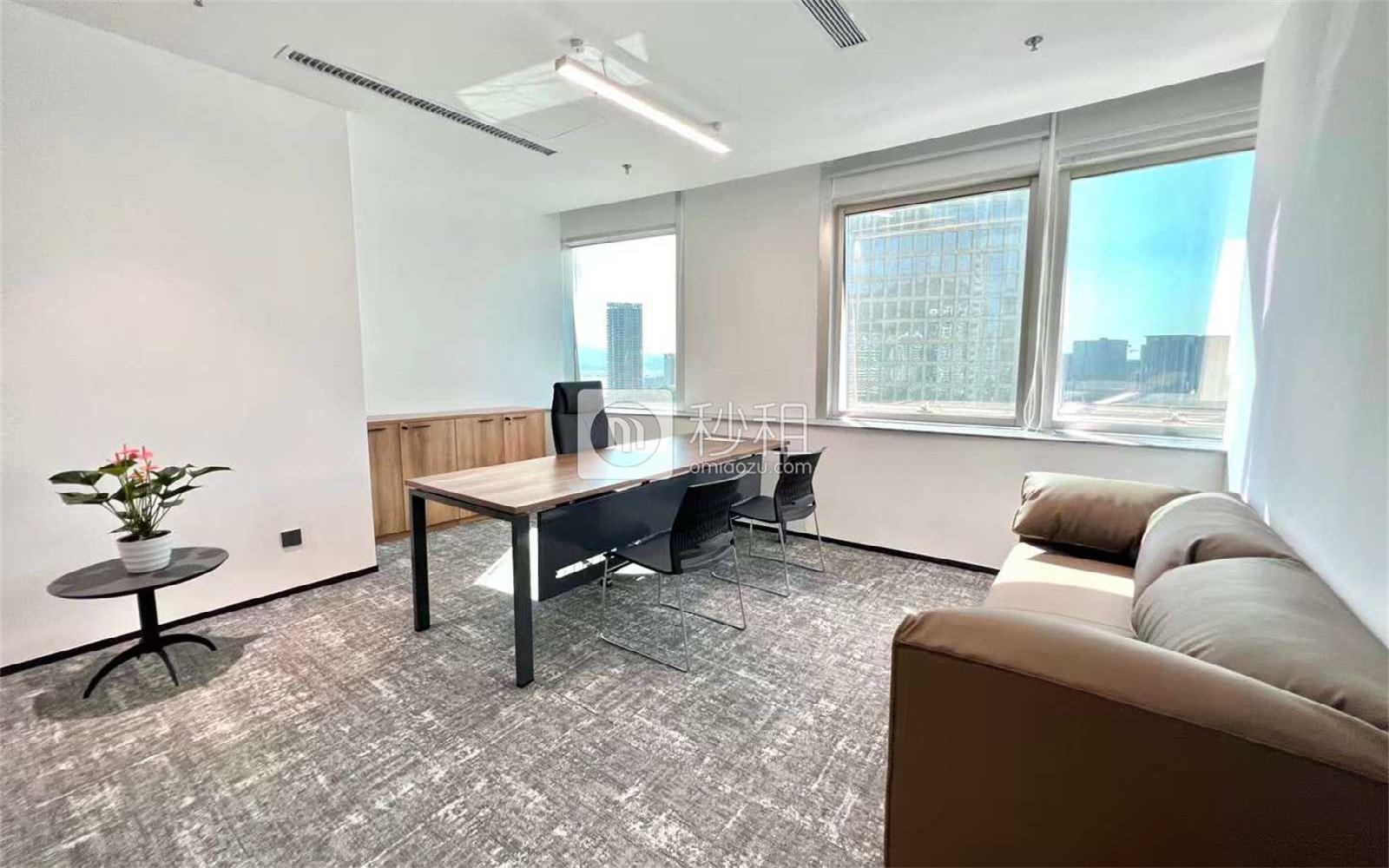 新时代广场写字楼出租141.76平米精装办公室167元/m².月