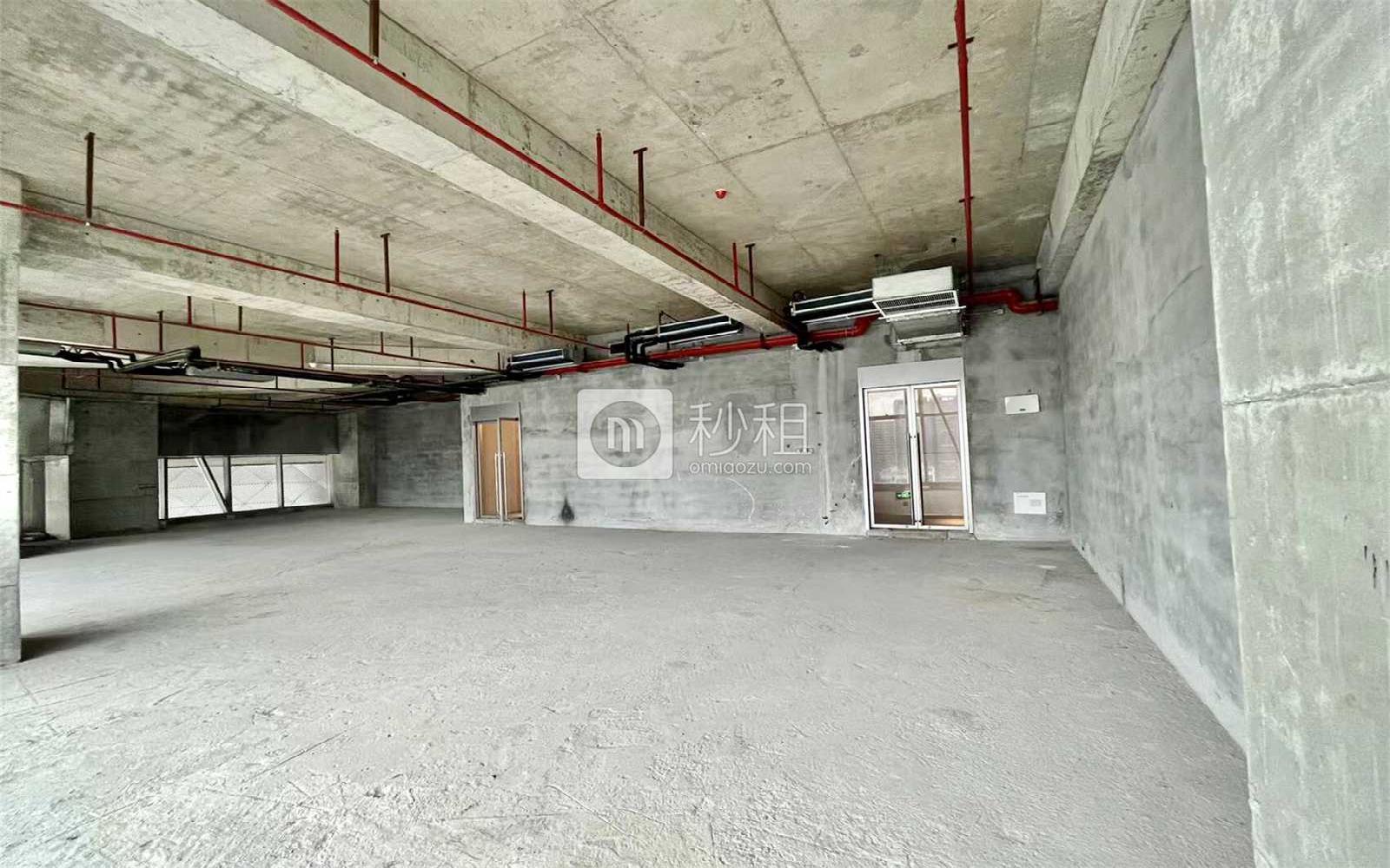 龙光玖钻写字楼出租323平米毛坯办公室128元/m².月