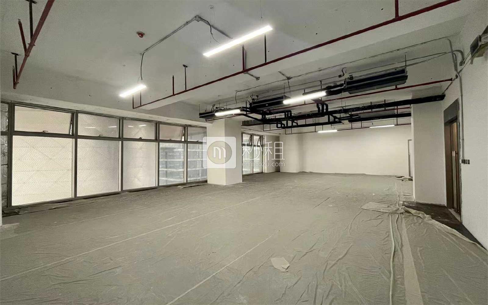 龙光玖钻写字楼出租239.2平米毛坯办公室128元/m².月