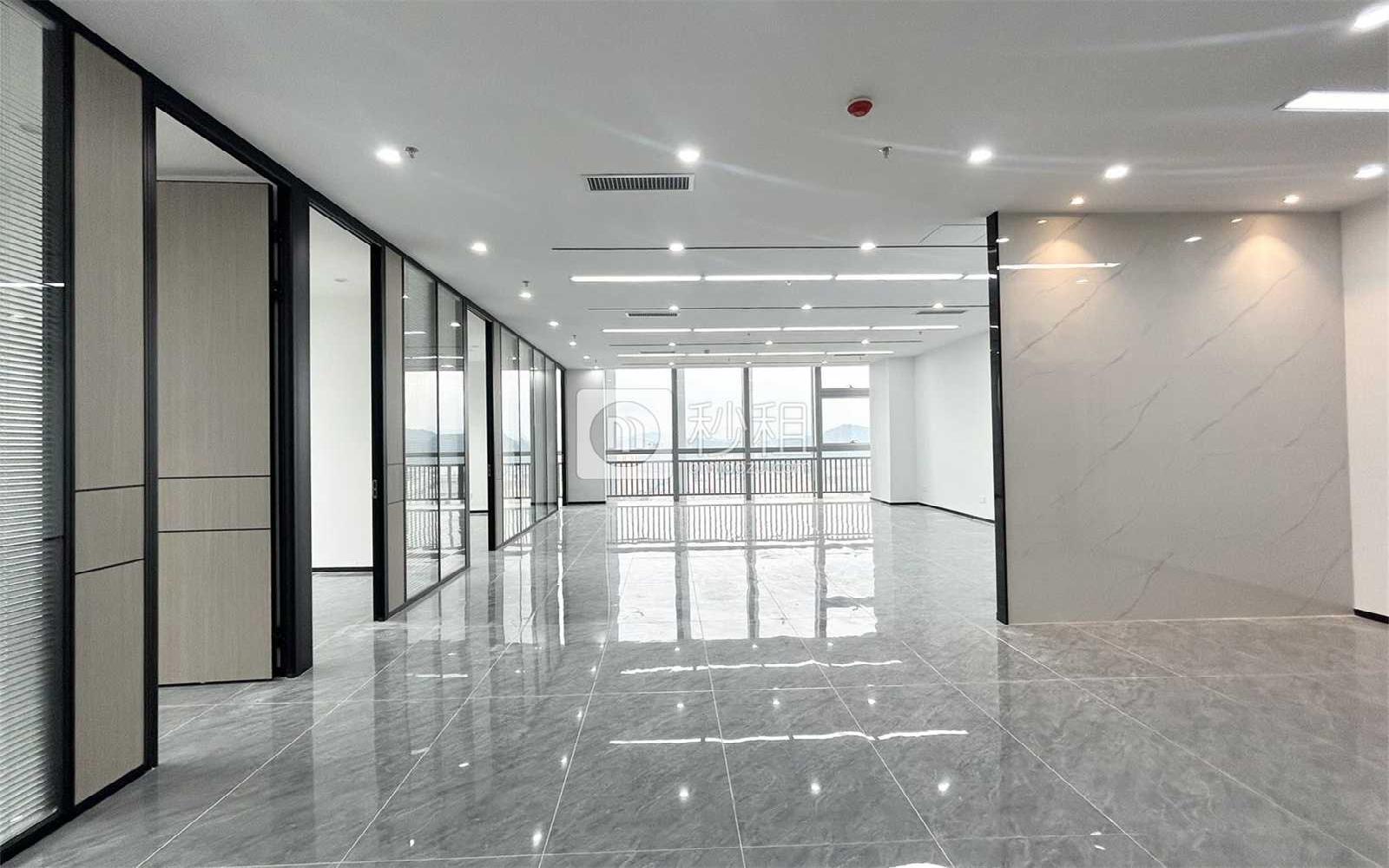 万科星城写字楼出租322.7平米精装办公室74元/m².月