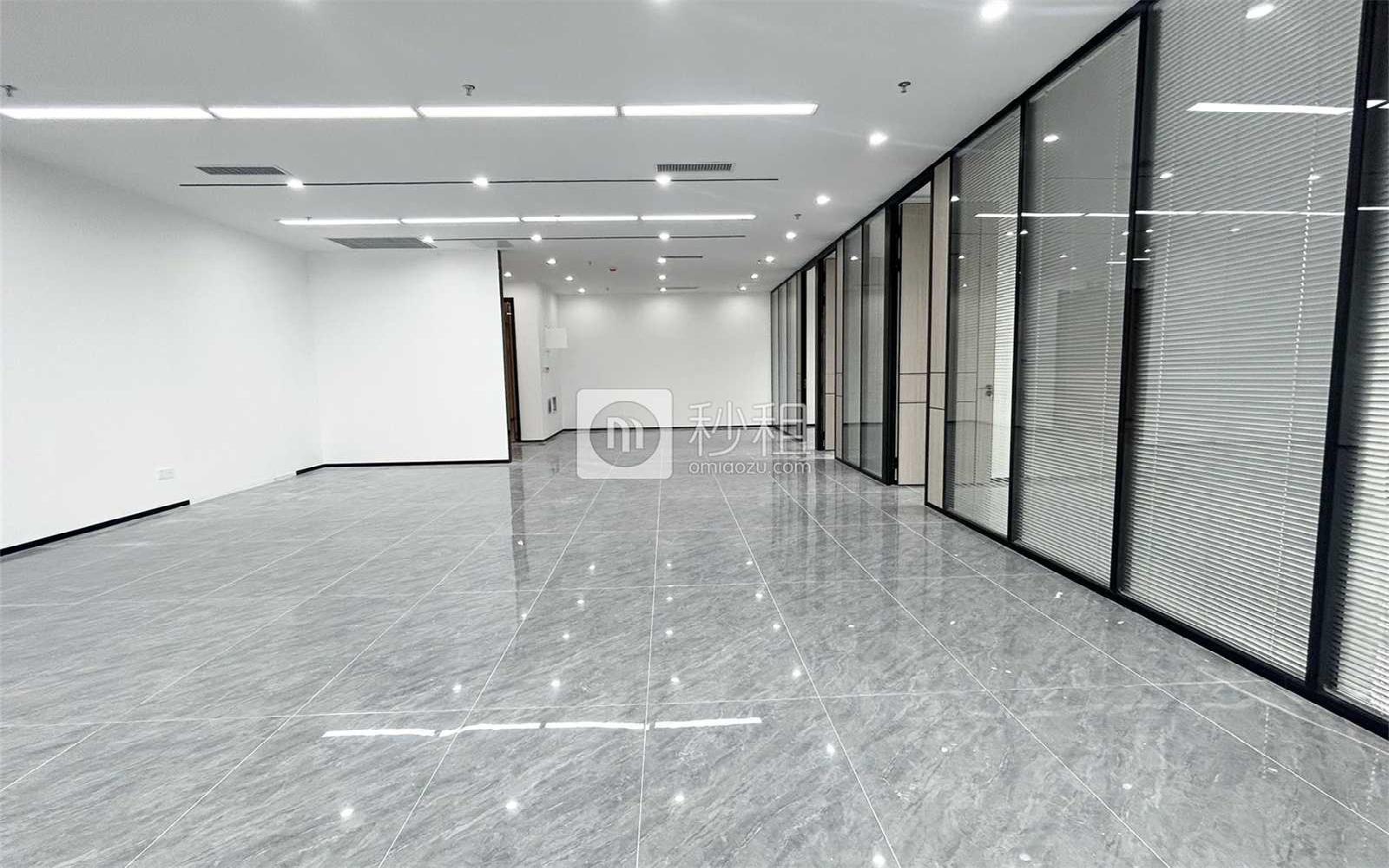 万科星城写字楼出租322.7平米精装办公室74元/m².月