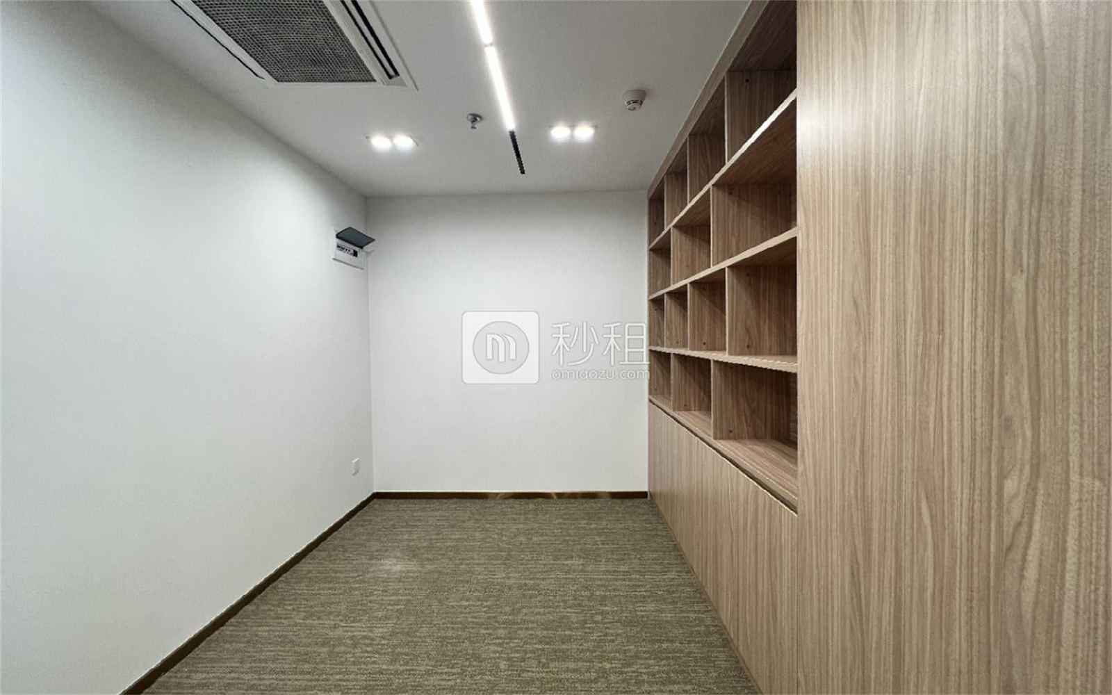 太平洋商贸大厦写字楼出租306平米精装办公室98元/m².月