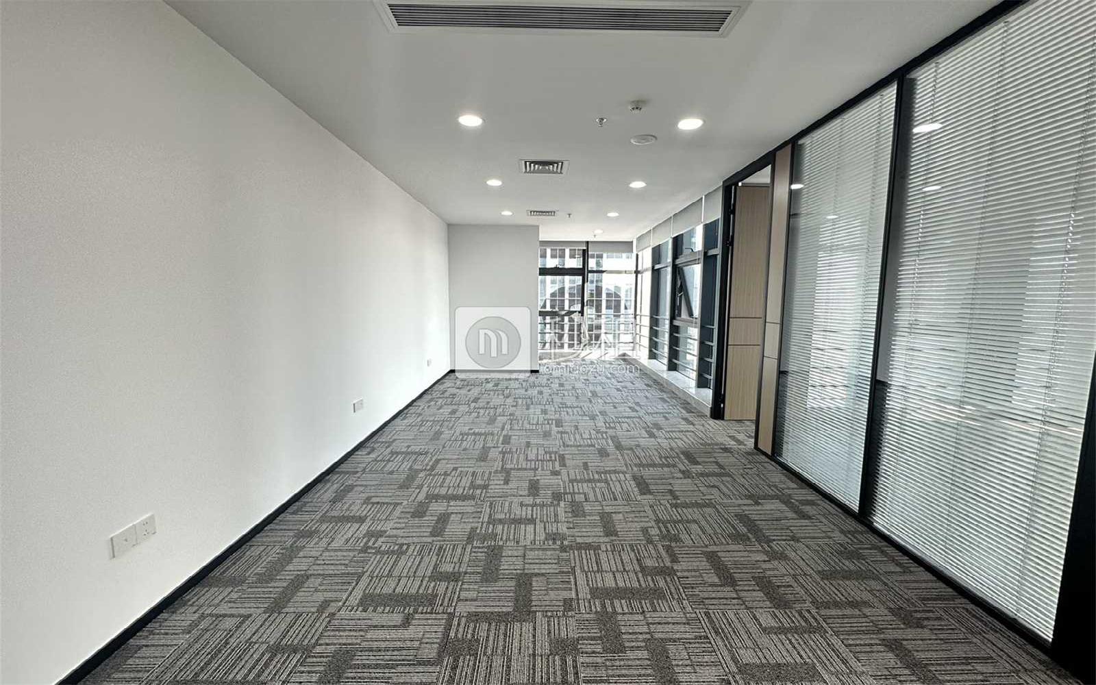 奋成智谷大厦写字楼出租145平米精装办公室65元/m².月