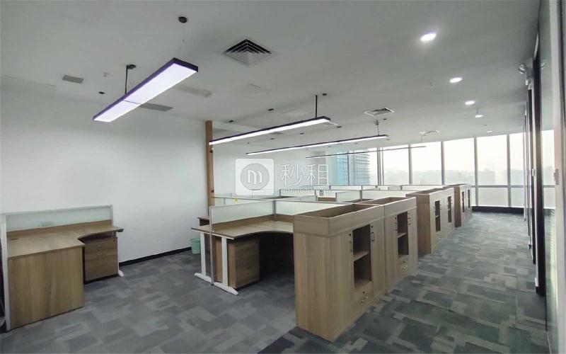 SCC中洲控股中心写字楼出租304平米精装办公室181元/m².月