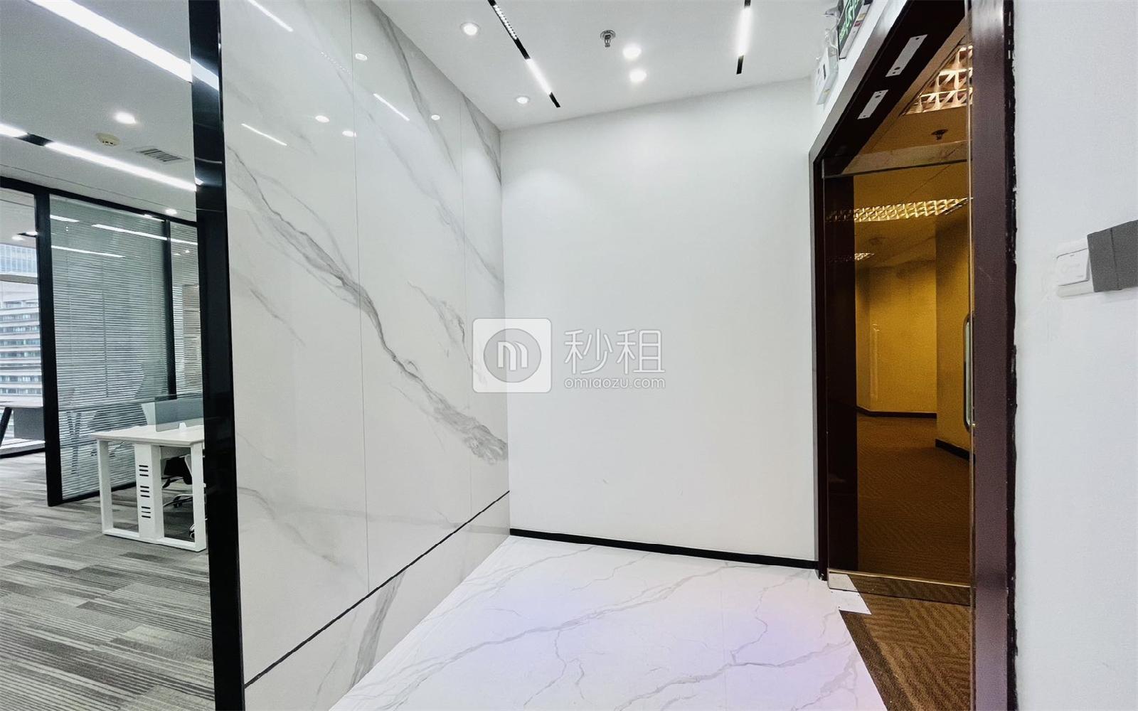 耀中广场写字楼出租149平米精装办公室105元/m².月