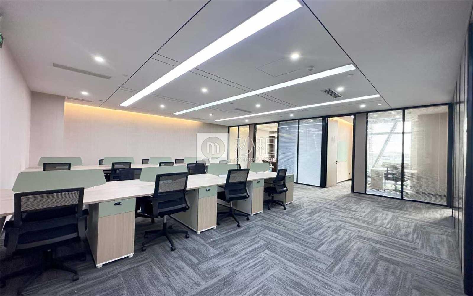 龙光玖钻写字楼出租335平米精装办公室120元/m².月