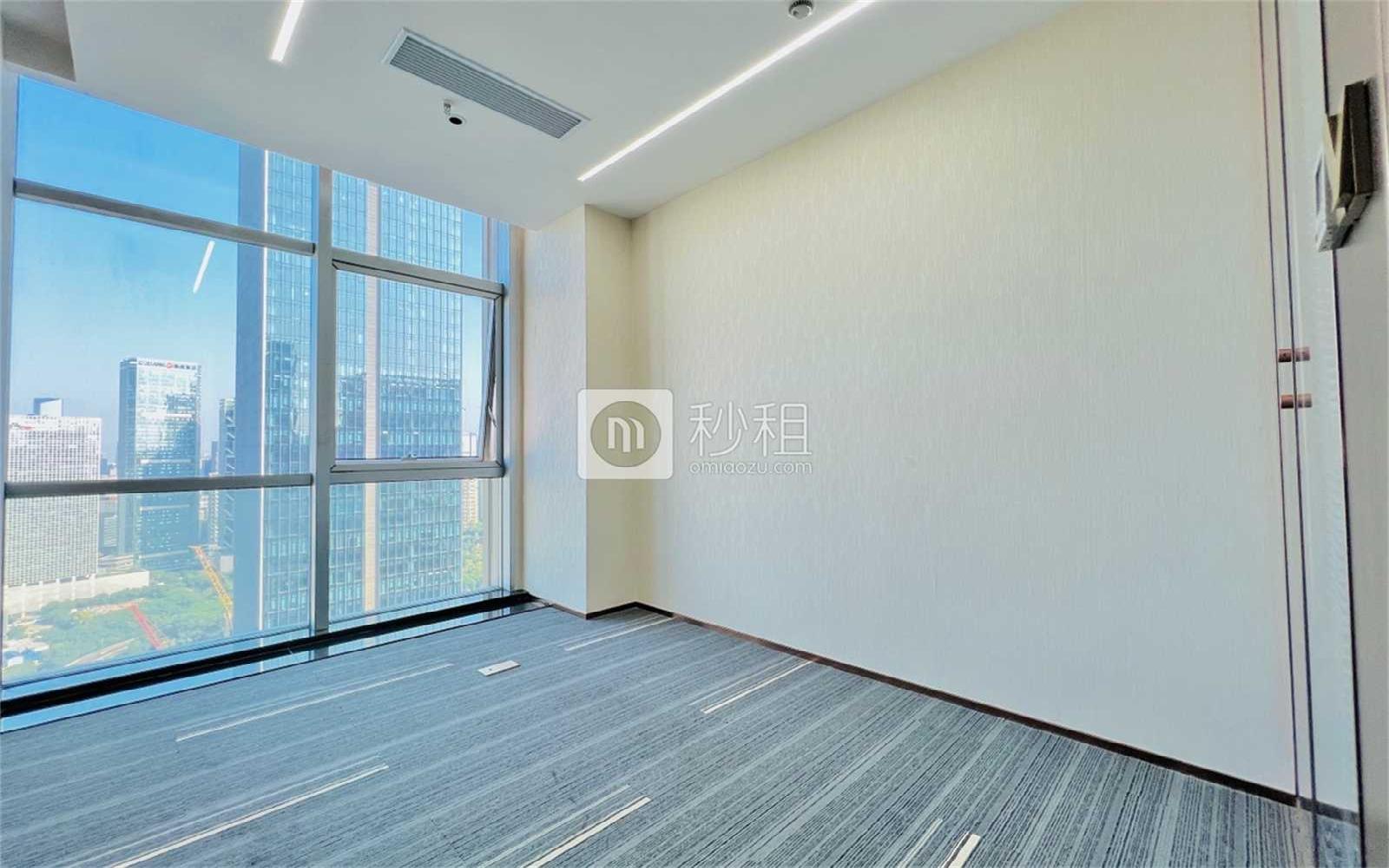 鹏润达商业广场写字楼出租562平米精装办公室88元/m².月