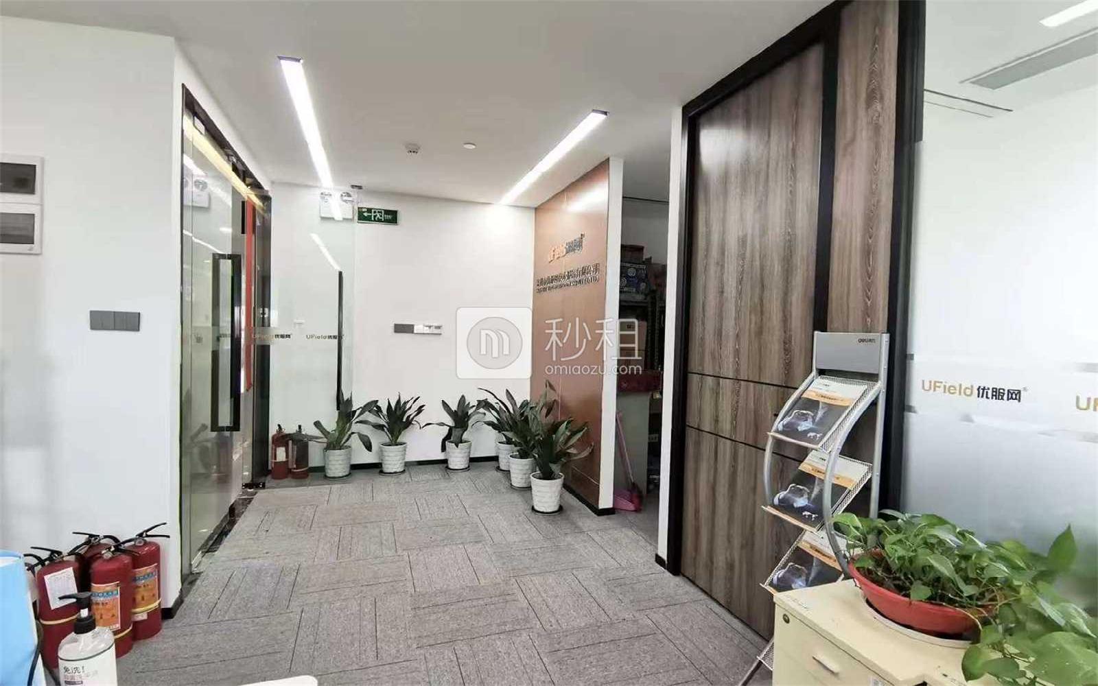 京基御景峯写字楼出租573平米精装办公室120元/m².月
