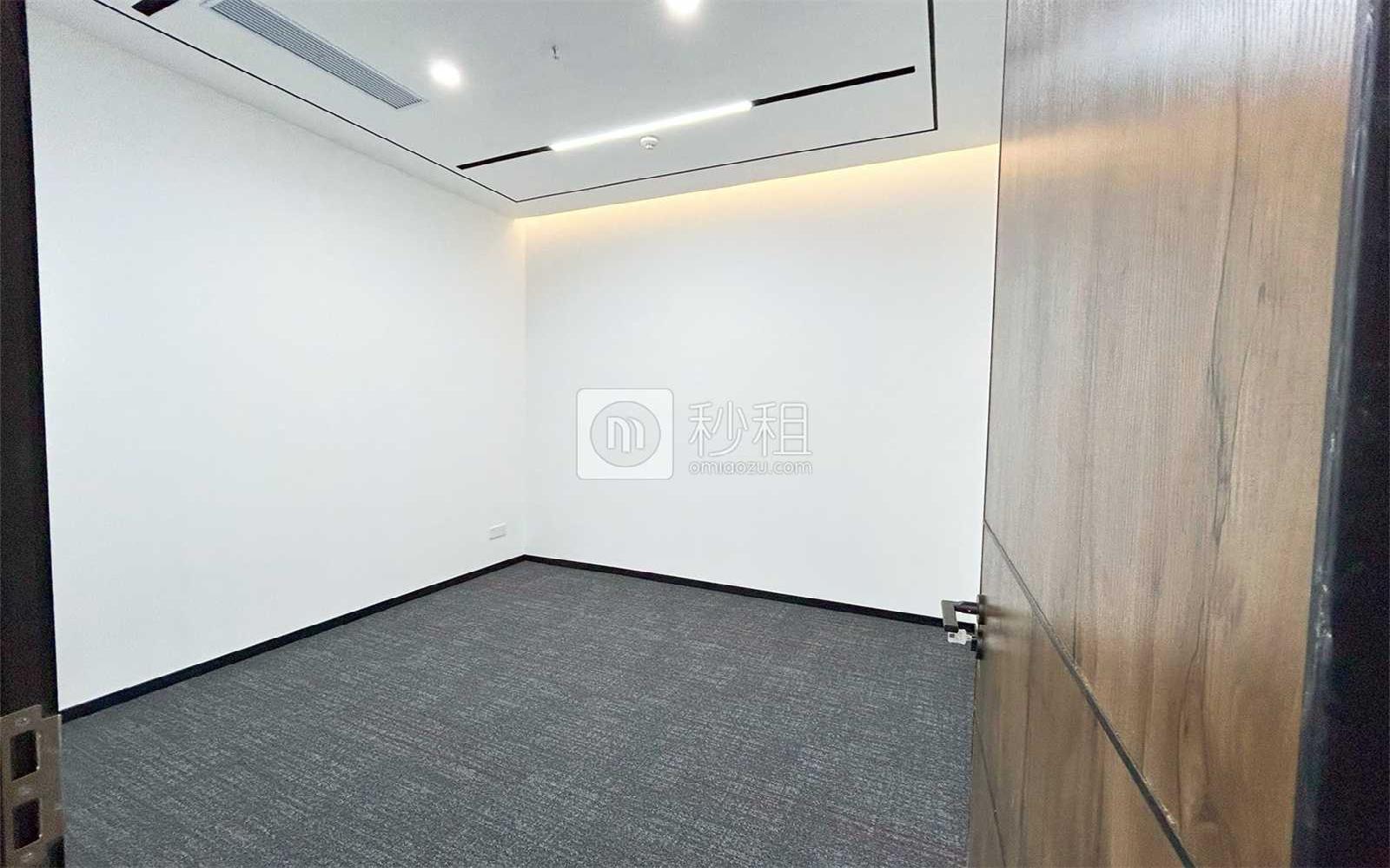 卓越前海壹号写字楼出租327平米精装办公室98元/m².月