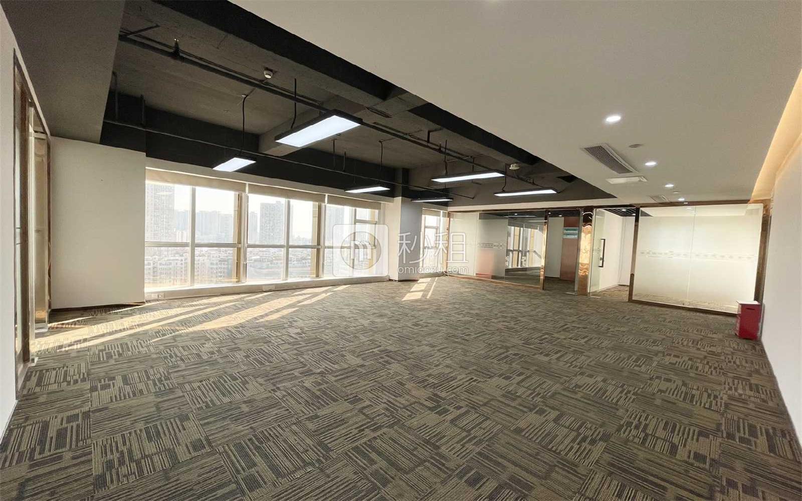 祥祺投资大厦写字楼出租518平米精装办公室135元/m².月
