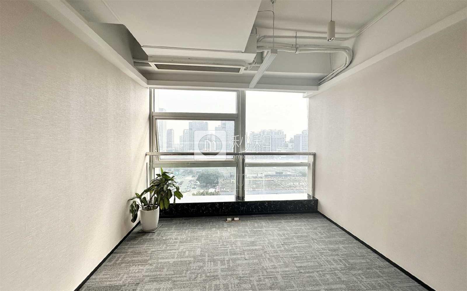 创建大厦（福田）写字楼出租138平米精装办公室66元/m².月