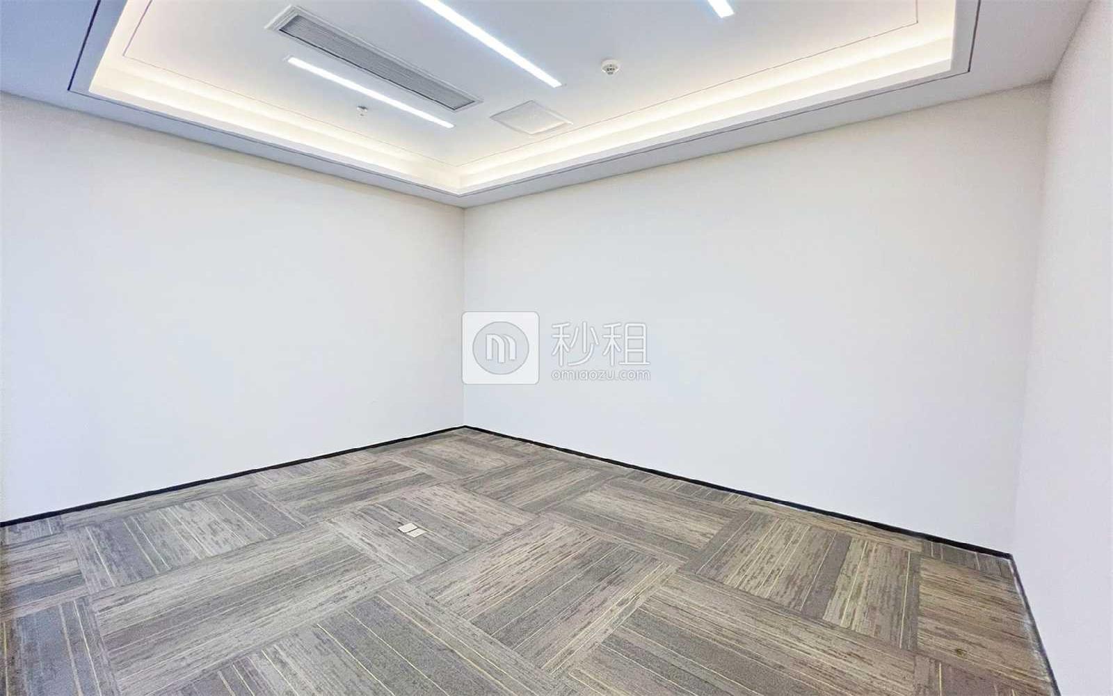 侨城坊写字楼出租560平米精装办公室117元/m².月