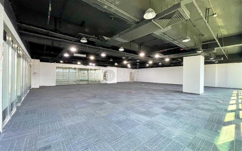 康佳研发大厦写字楼出租474.5平米简装办公室150元/m².月