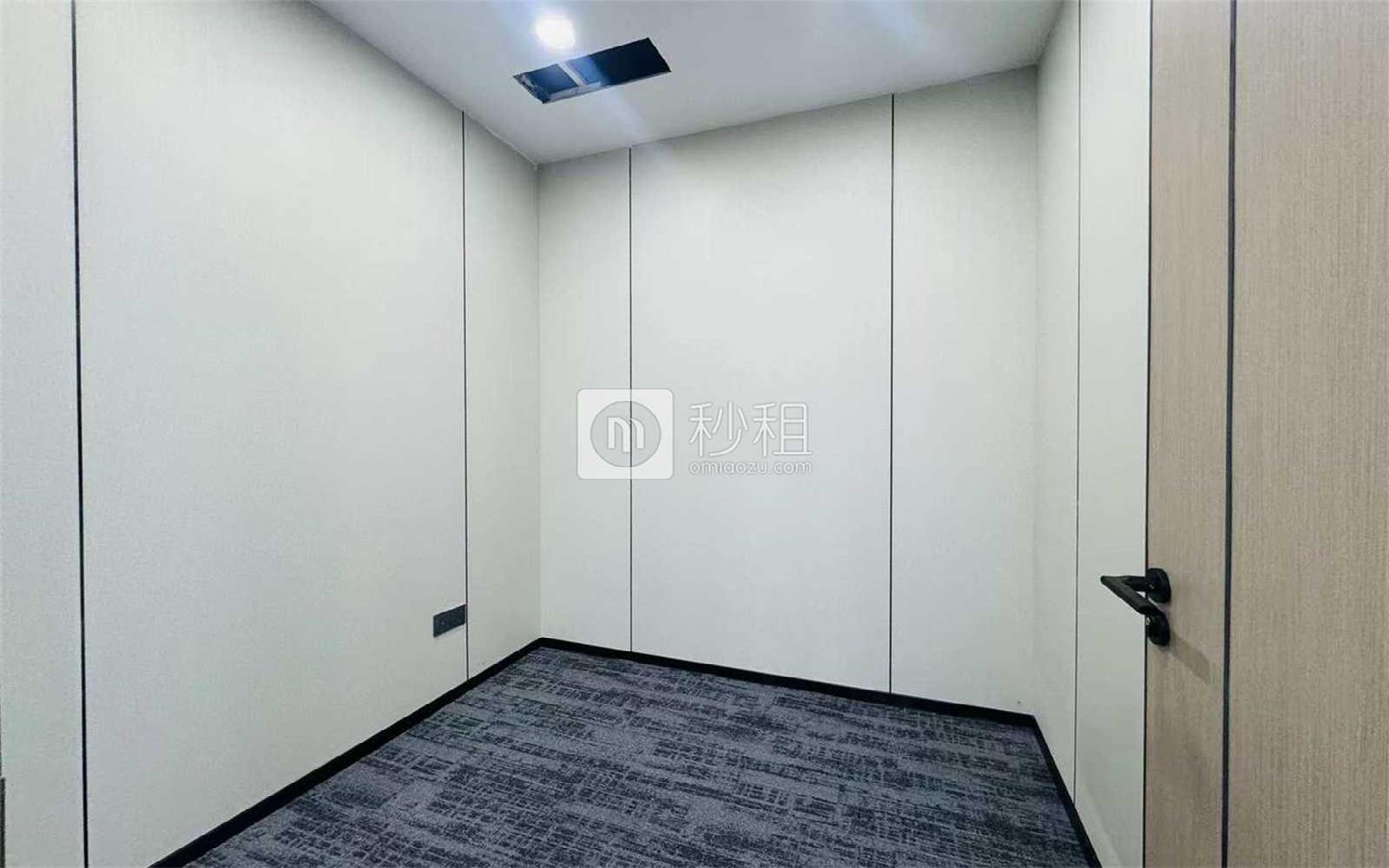 卓越世纪中心写字楼出租159平米精装办公室119元/m².月