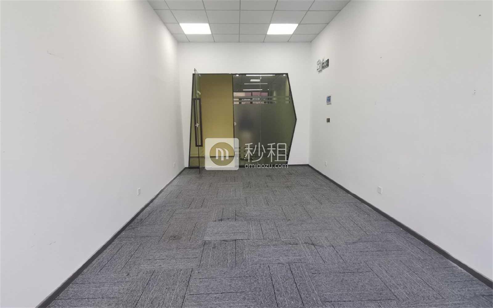 振兴大厦（福田）写字楼出租68平米简装办公室65元/m².月