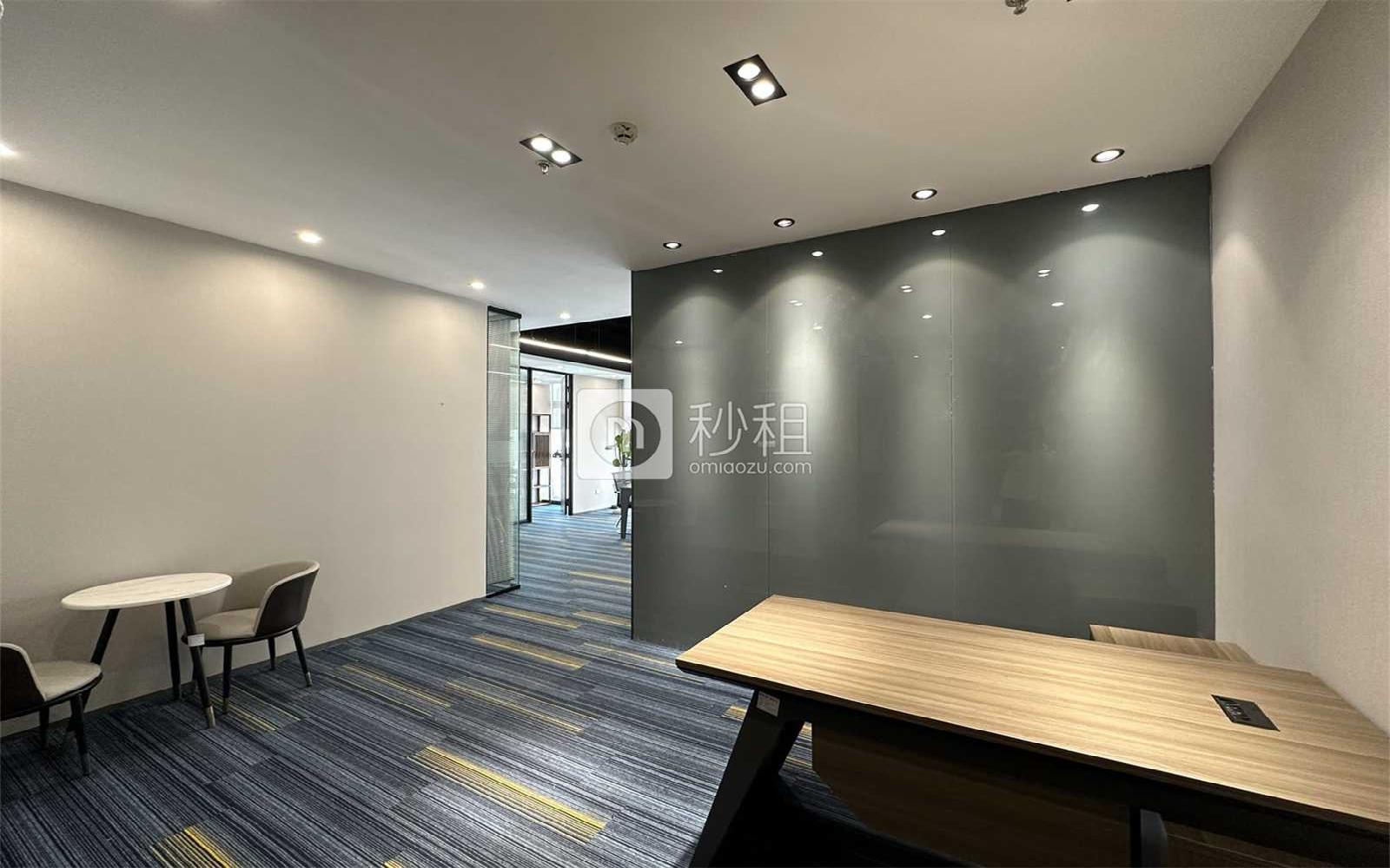 阳基九方广场写字楼出租168平米精装办公室80元/m².月