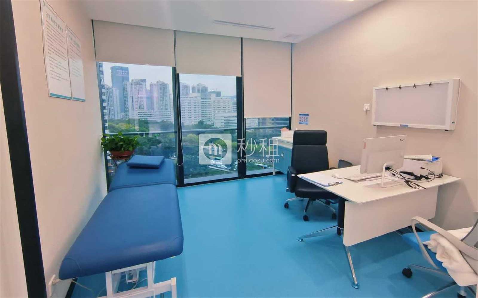 新世界文博中心写字楼出租500平米精装办公室118元/m².月