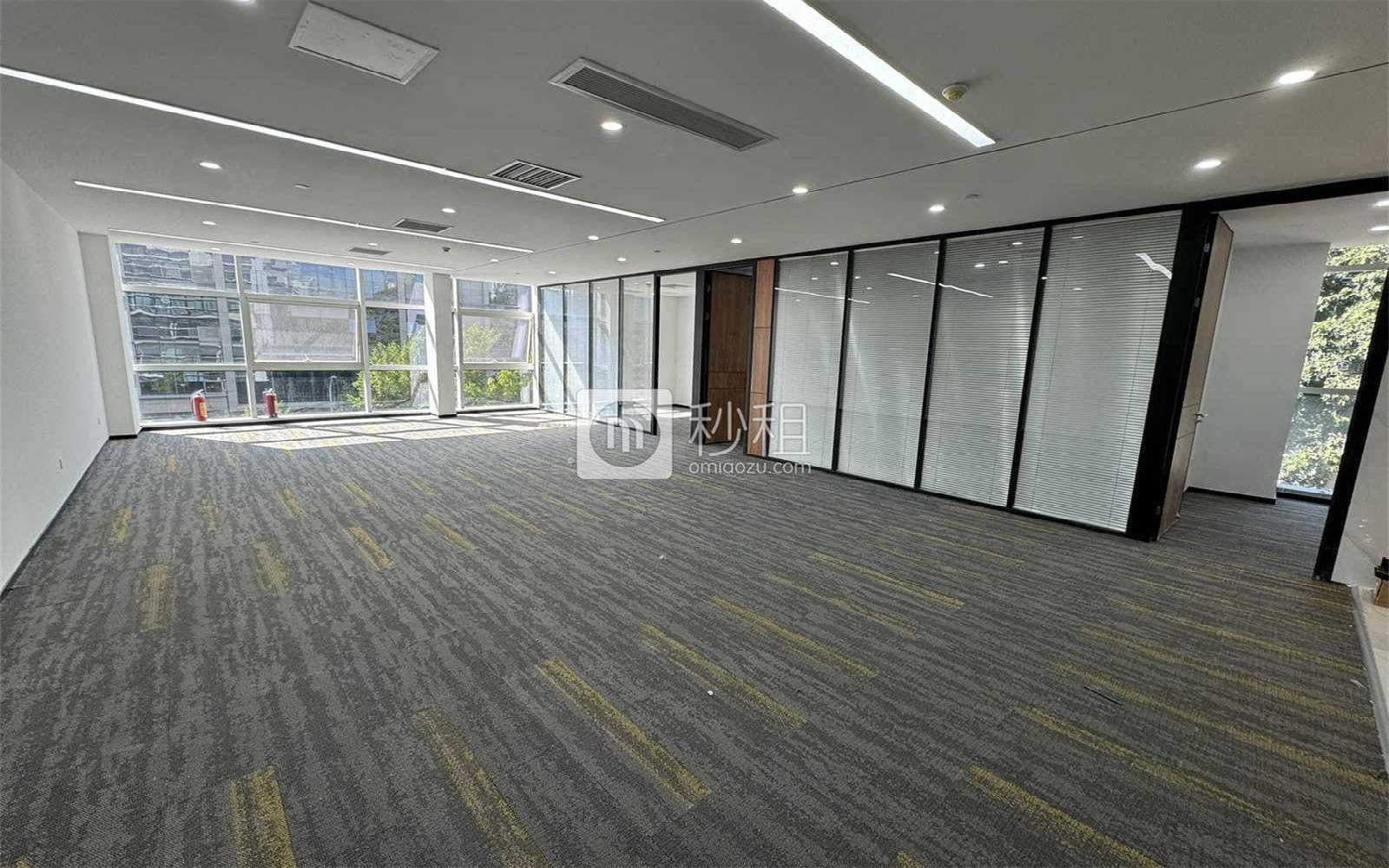 惠恒大厦写字楼出租320平米简装办公室70元/m².月