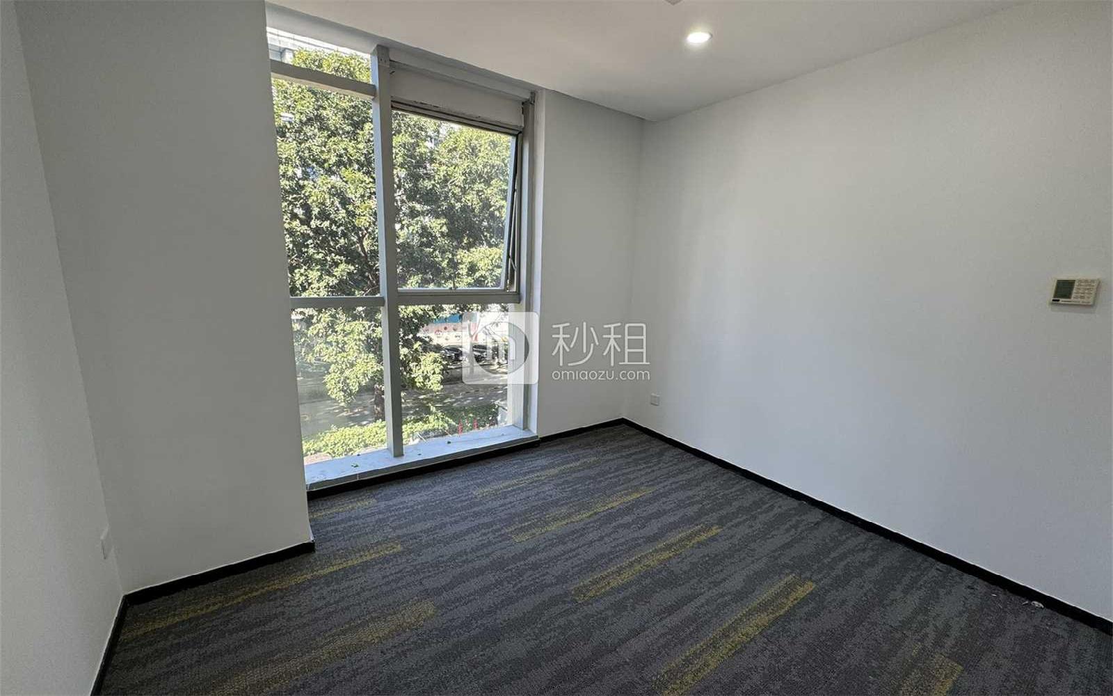 惠恒大厦写字楼出租320平米简装办公室70元/m².月
