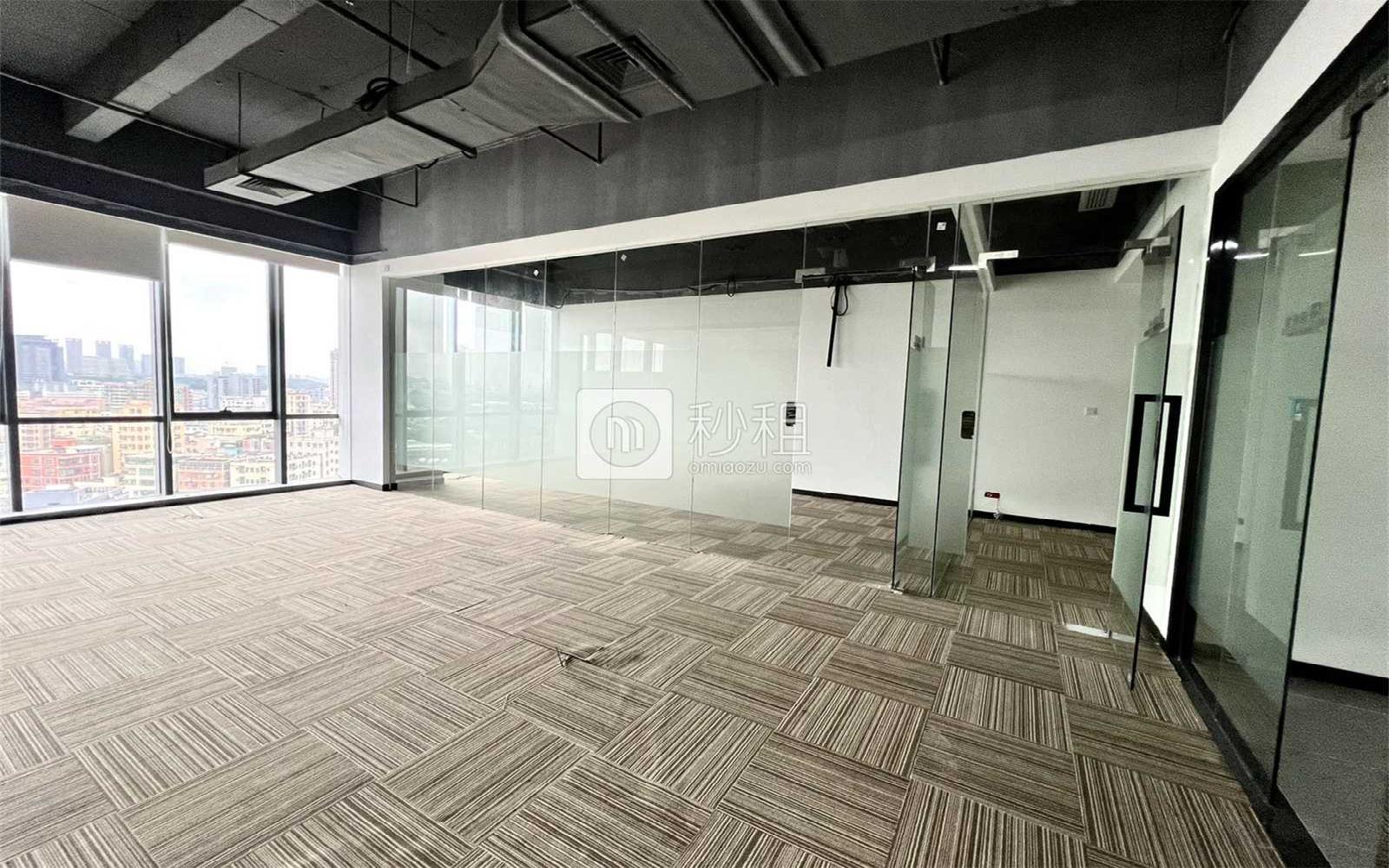 观澜湖国际大厦写字楼出租233平米精装办公室70元/m².月