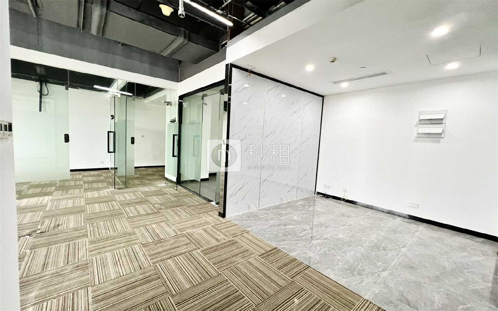观澜湖国际大厦写字楼出租233平米精装办公室70元/m².月