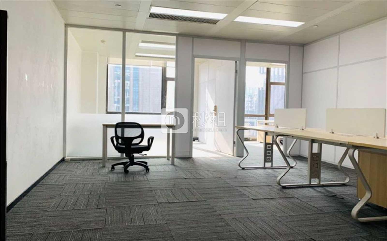 万科设计公社二期写字楼出租92平米精装办公室80元/m².月