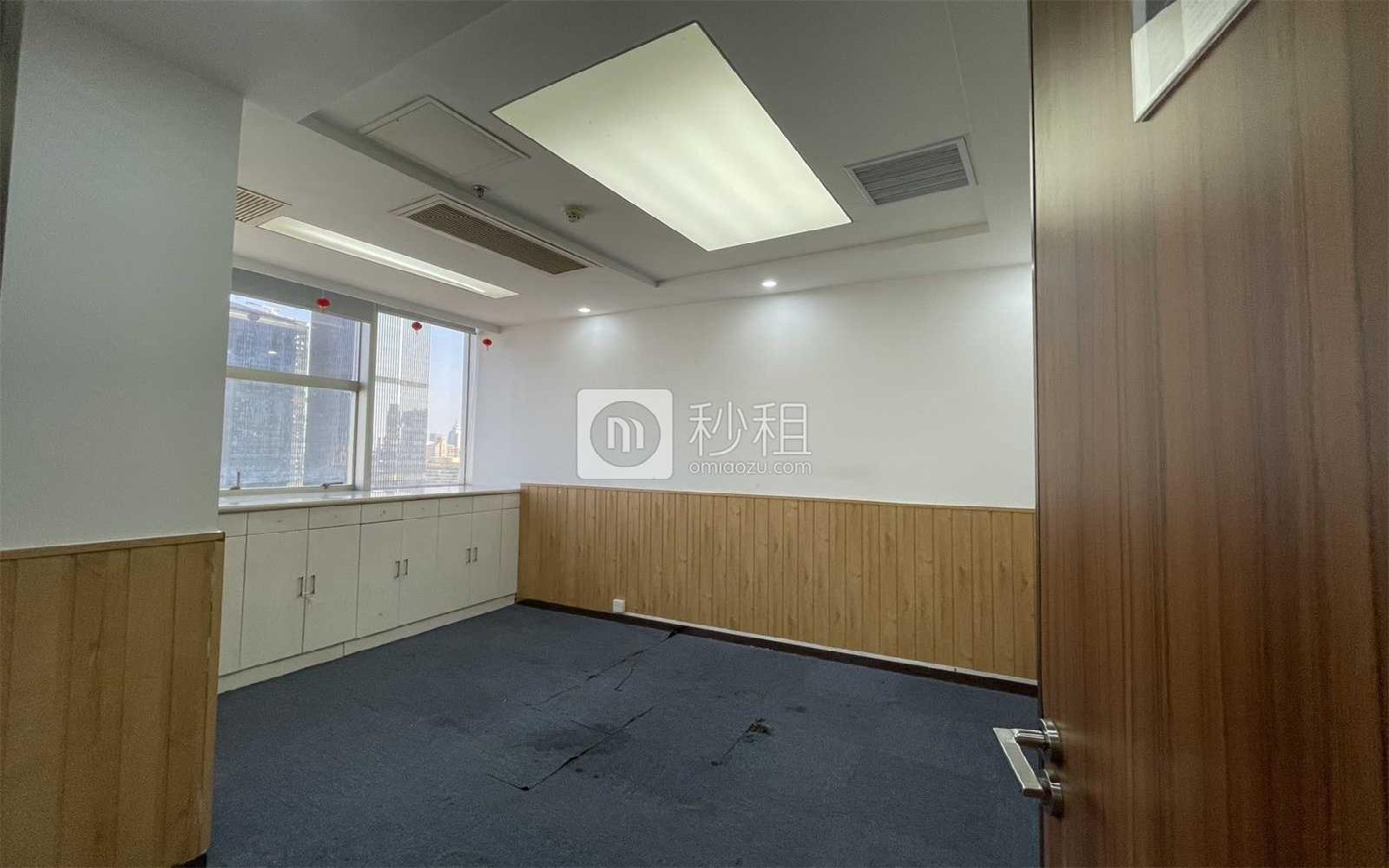 财富广场写字楼出租198平米精装办公室98元/m².月