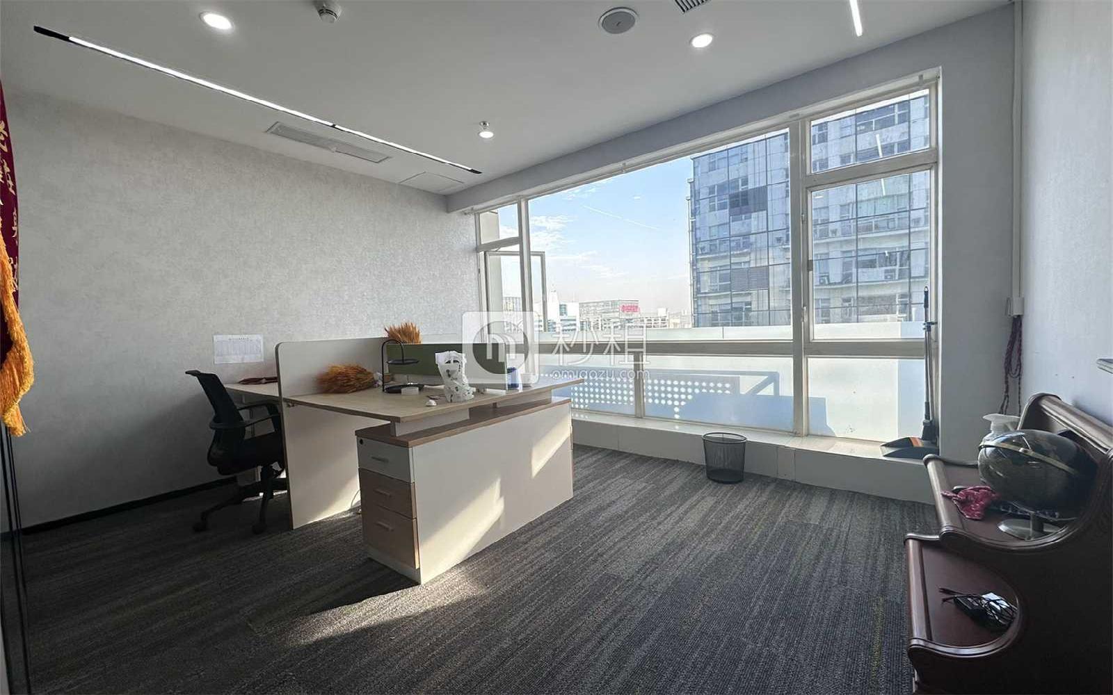 英龙展业大厦写字楼出租103平米精装办公室98元/m².月