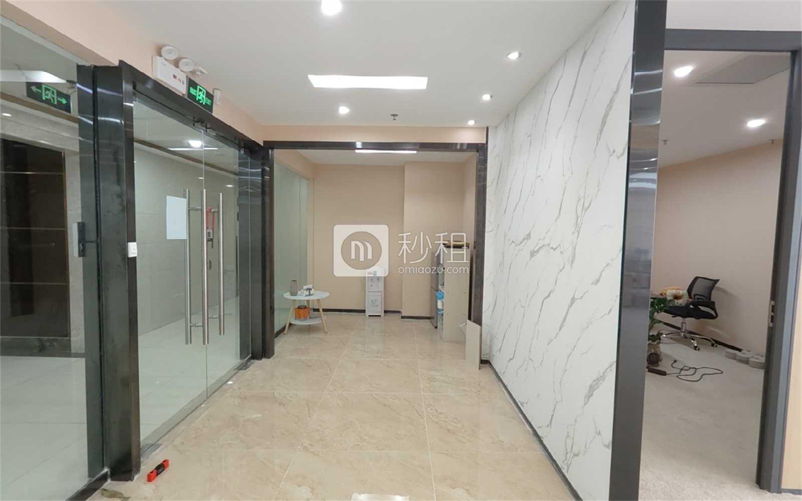 光浩国际中心写字楼出租258平米精装办公室95元/m².月