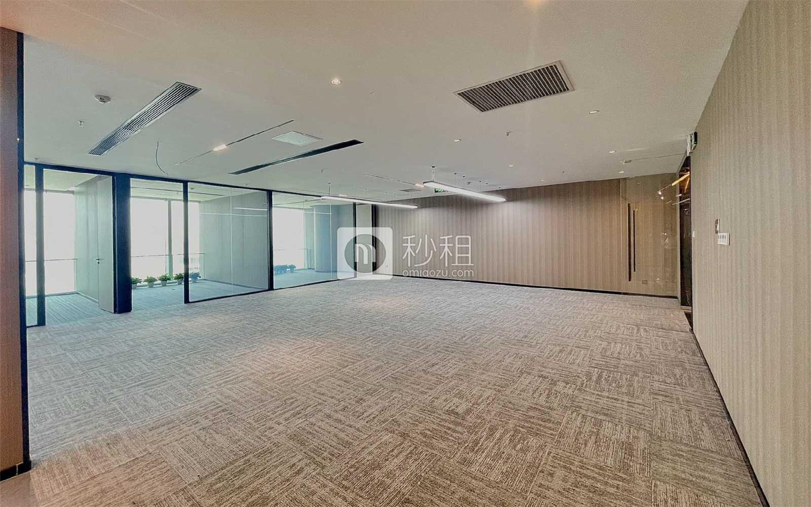 宝能中心写字楼出租355.5平米精装办公室118元/m².月