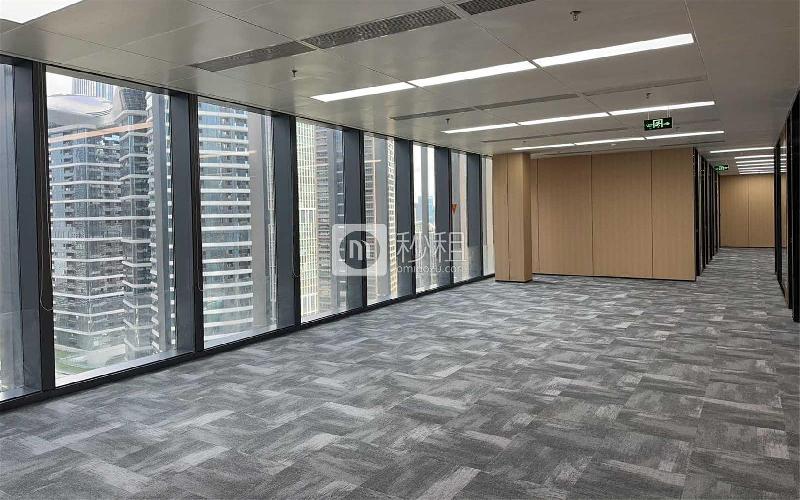 前海鸿荣源中心写字楼出租522平米精装办公室250元/m².月