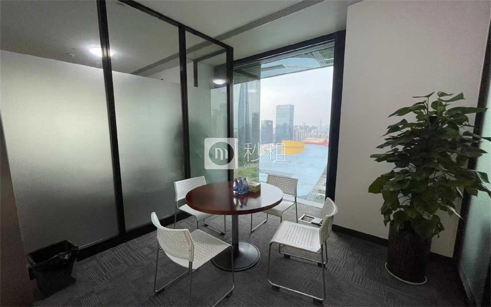 太平金融大厦写字楼出租2121.9平米精装办公室240元/m².月