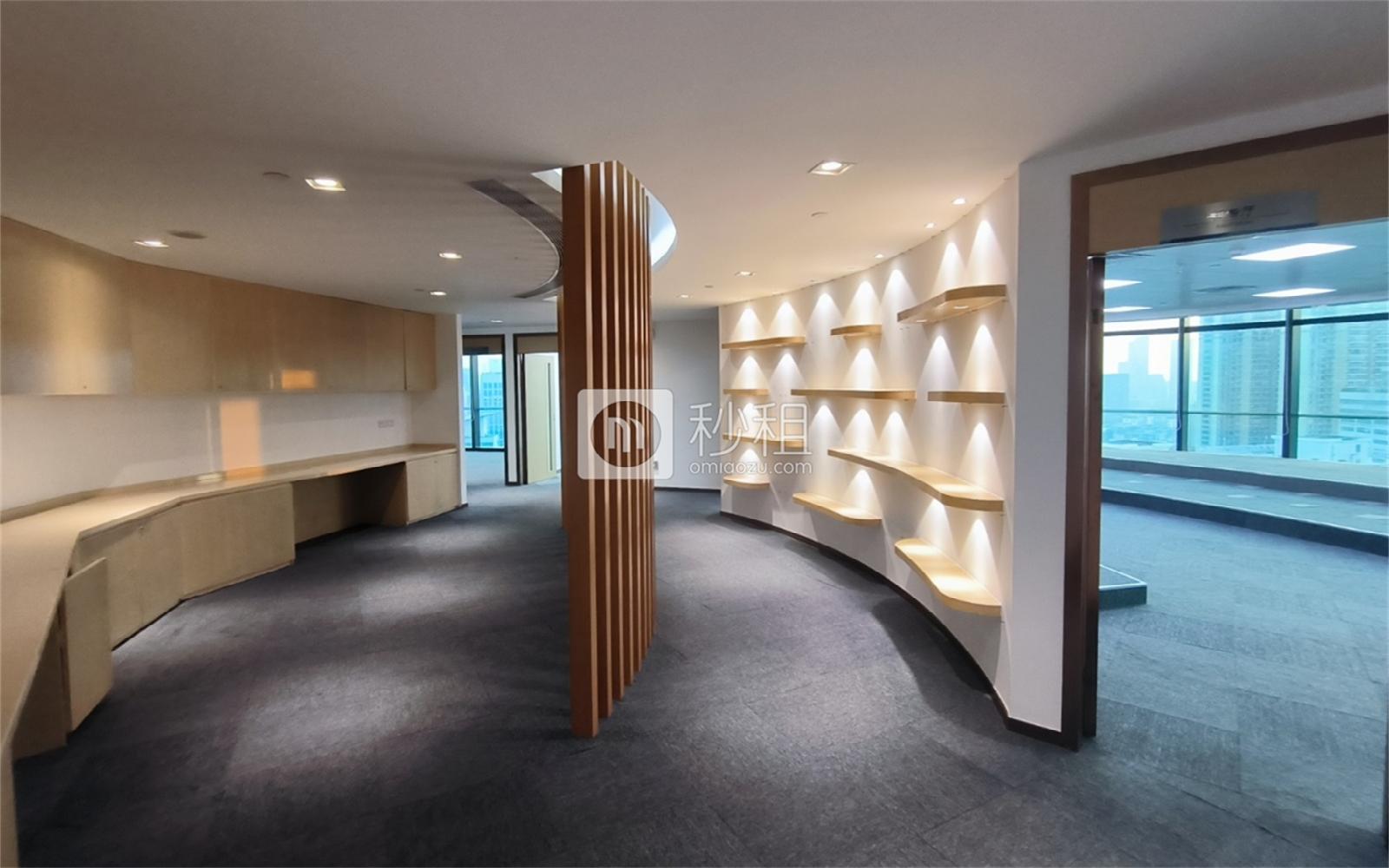 新世界文博中心写字楼出租2063.61平米精装办公室167元/m².月