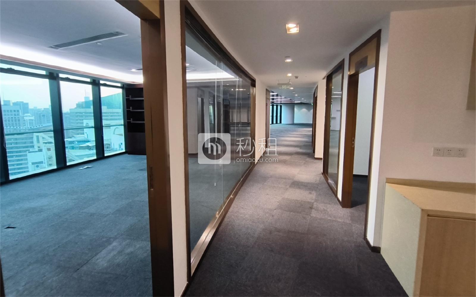 新世界文博中心写字楼出租2063.61平米精装办公室167元/m².月