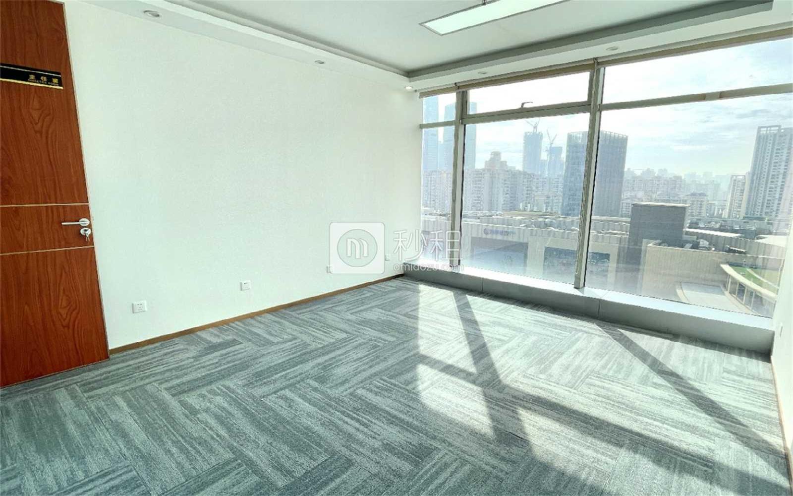 天利中央广场（二期）写字楼出租158平米精装办公室99元/m².月