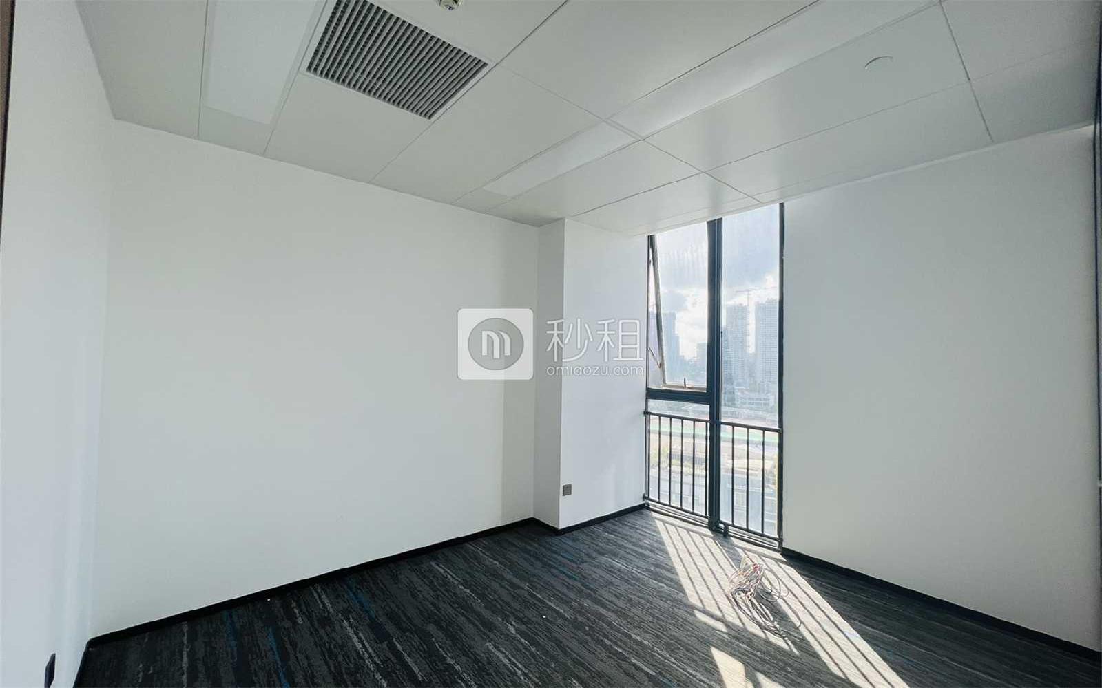 中北科创中心写字楼出租215平米精装办公室98元/m².月