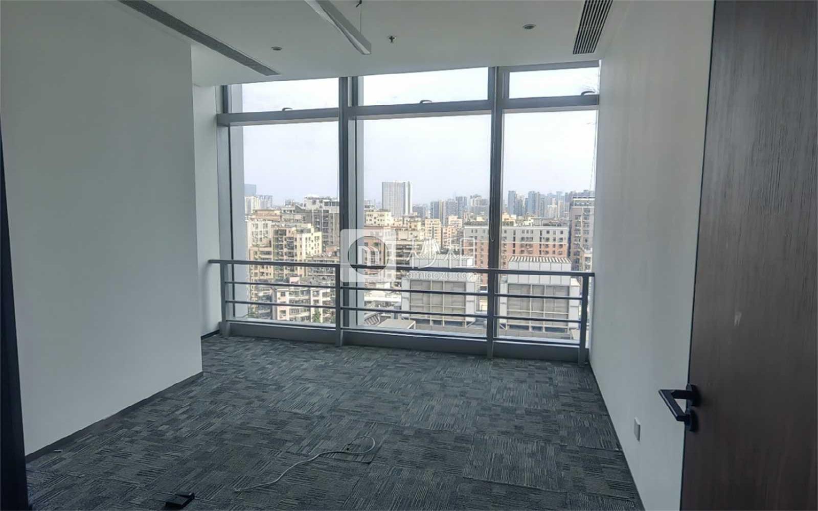QCC前城中心写字楼出租152.95平米精装办公室168元/m².月