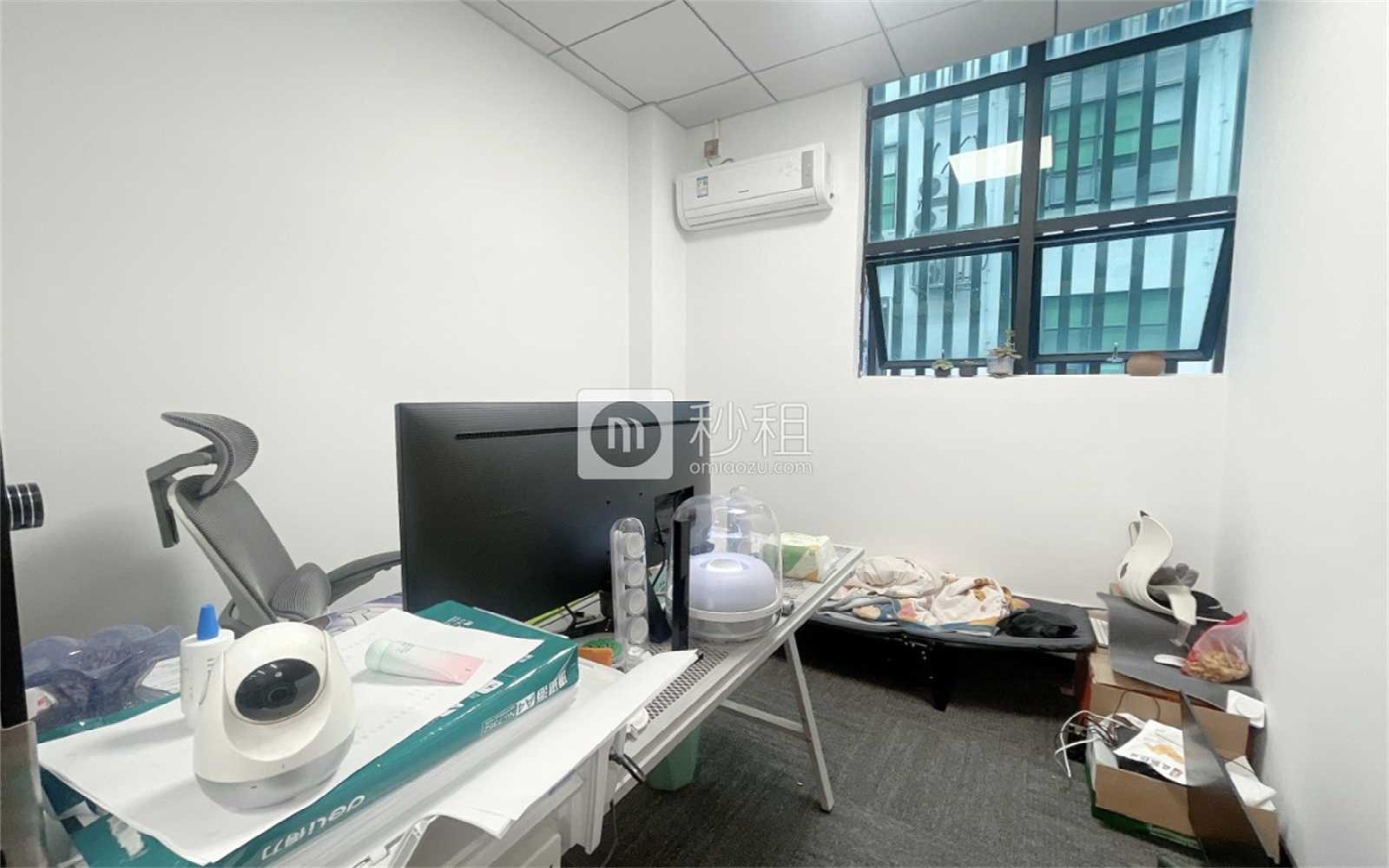 南山云谷创新产业园（二期）写字楼出租108平米精装办公室65元/m².月