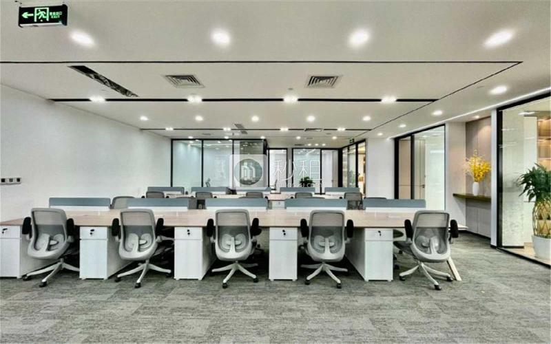两江国际写字楼出租200平米精装办公室96元/m².月