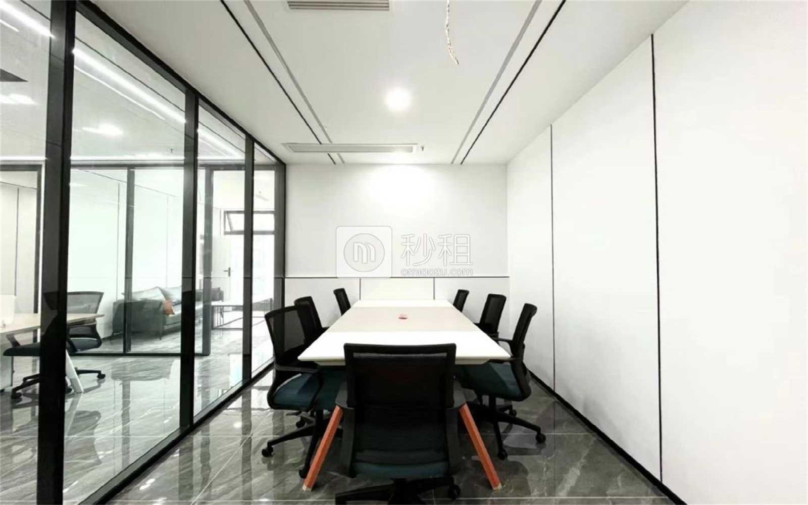 新希望国际写字楼出租195平米精装办公室69元/m².月