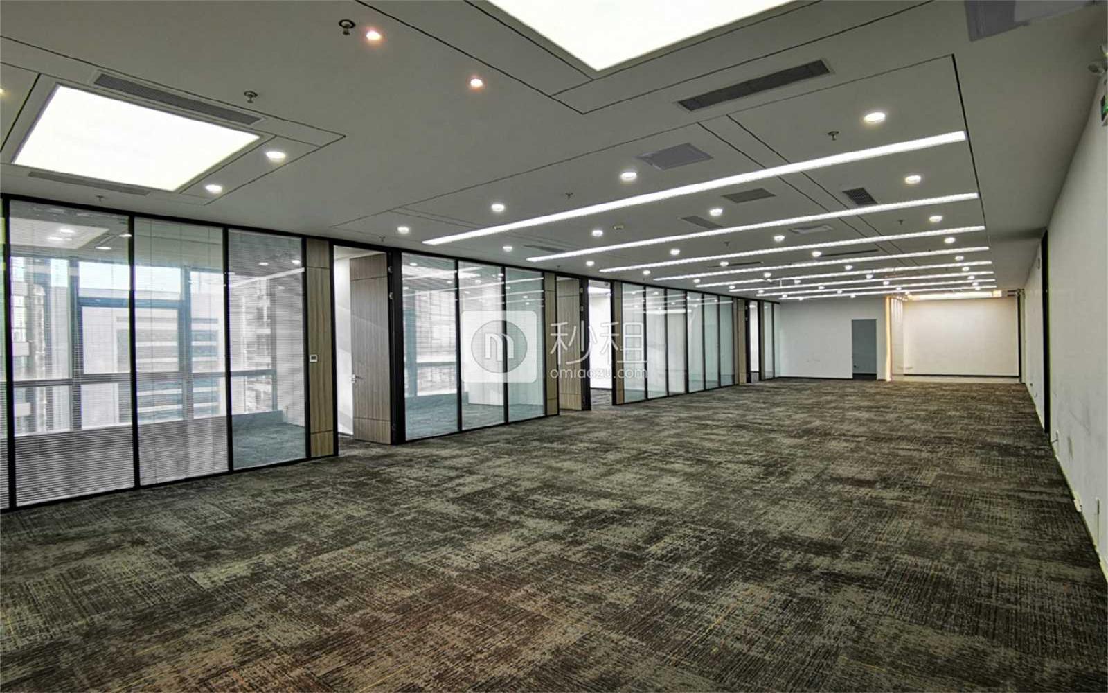 中电长城大厦写字楼出租411.63平米精装办公室135元/m².月